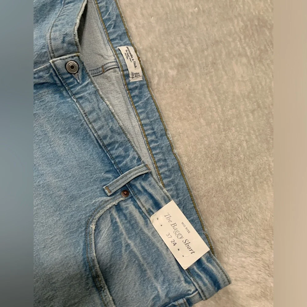 New Abercrombie & Fitch Baggy Denim Shorts Mid Rise Plus Size 37 24‎ Stretch